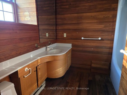 4143 Cedar Springs Road, Burlington, ON - Indoor Photo Showing Bathroom