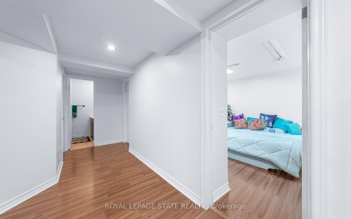 46 Novoco Drive, Hamilton, ON - Indoor Photo Showing Other Room