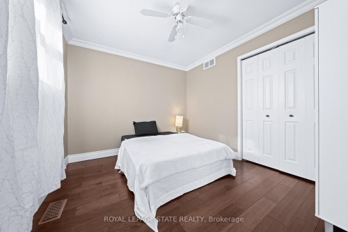 46 Novoco Drive, Hamilton, ON - Indoor Photo Showing Bedroom