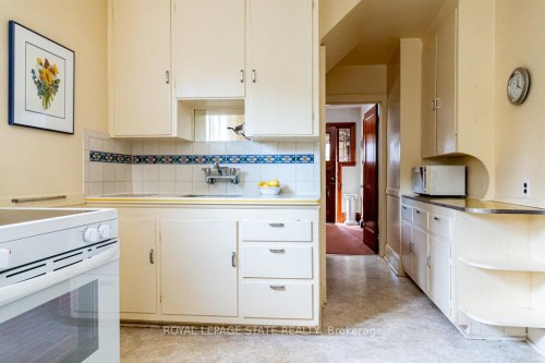 86 Dromore Crescent, Hamilton, ON - Indoor Photo Showing Kitchen