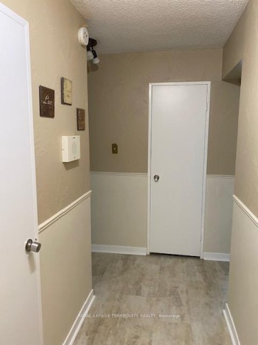 604-50 Elm Drive E, Mississauga, ON - Indoor Photo Showing Other Room