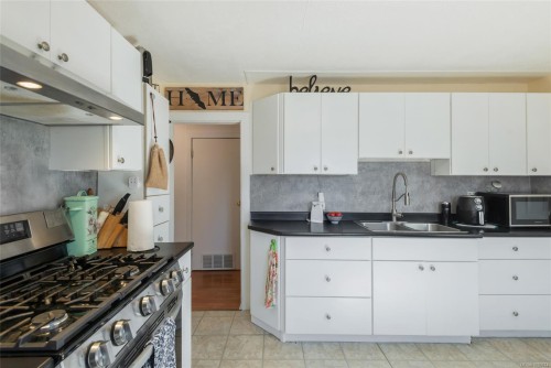 4955 Elizabeth St, Port Alberni, BC 