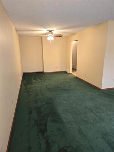 1672 Rothesay St, Winnipeg, MB 