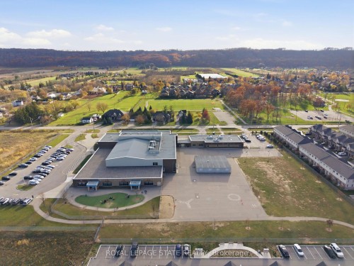 38-40 Zinfandel Drive, Hamilton, ON - Outdoor With View