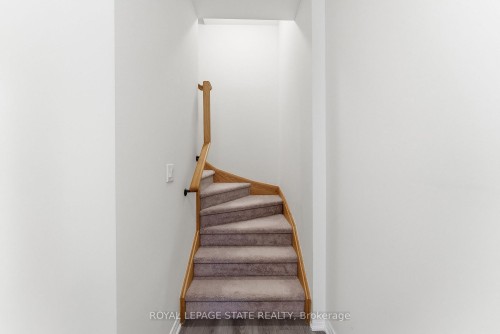 38-40 Zinfandel Drive, Hamilton, ON - Indoor Photo Showing Other Room