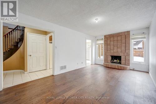 5364 Champlain Trail, Mississauga, ON - Indoor Photo Showing Living Room With Fireplace
