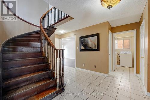 5364 Champlain Trail, Mississauga, ON - Indoor Photo Showing Other Room