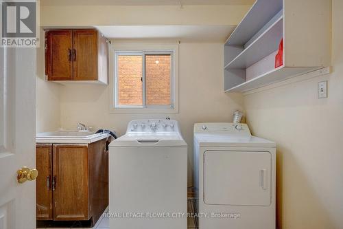 5364 Champlain Trail, Mississauga, ON - Indoor Photo Showing Laundry Room