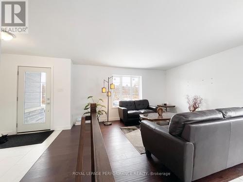 830 Portelance Avenue, Hawkesbury, ON - Indoor Photo Showing Living Room