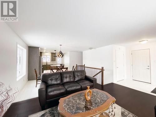 830 Portelance Avenue, Hawkesbury, ON - Indoor Photo Showing Living Room