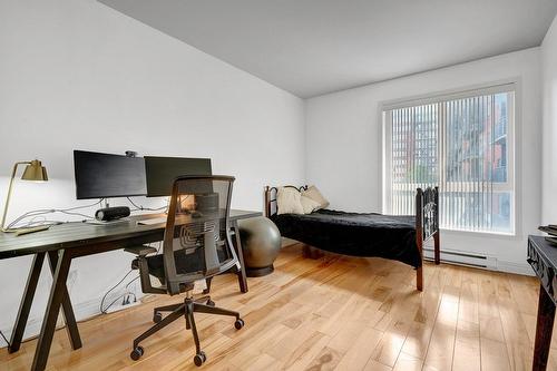 Chambre à coucher - 405-1425 Boul. Le Corbusier, Laval (Laval-Des-Rapides), QC - Indoor Photo Showing Office
