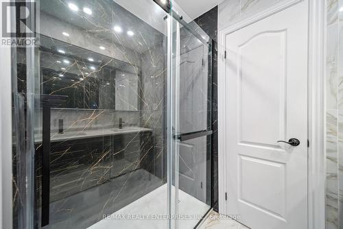 5454 Wilderness Trail, Mississauga, ON - Indoor Photo Showing Bathroom