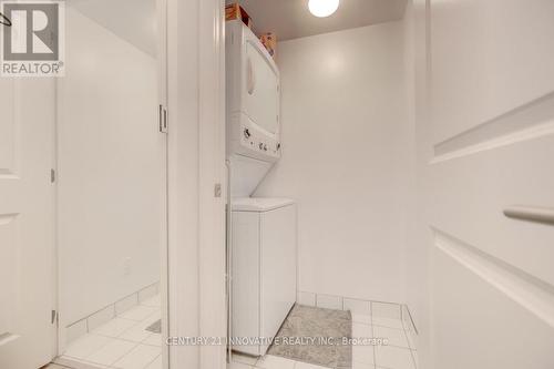 610 - 1215 Bayly Street, Pickering, ON - Indoor