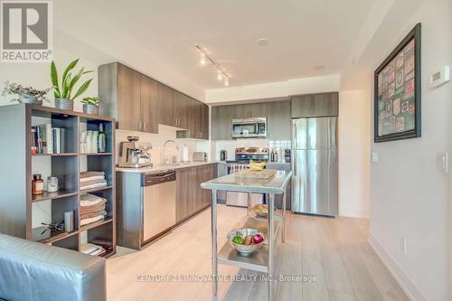 610 - 1215 Bayly Street, Pickering, ON - Indoor Photo Showing Kitchen