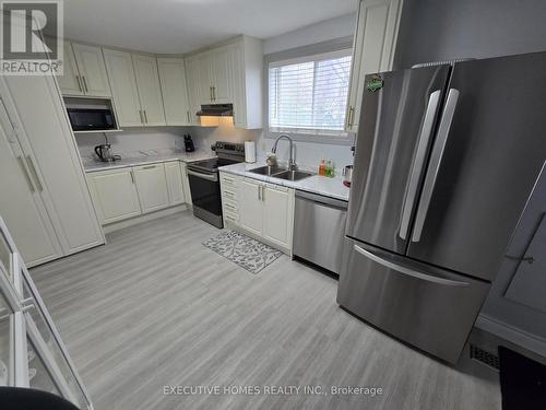 19 Cedar Street, Belleville, ON - Indoor Photo Showing Kitchen With Double Sink