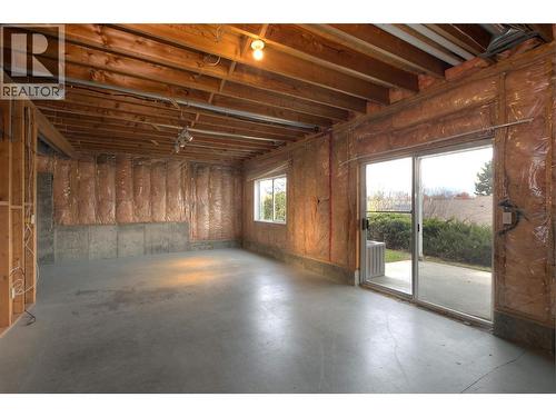 1507 Alta Vista Road, Kelowna, BC - Indoor Photo Showing Other Room