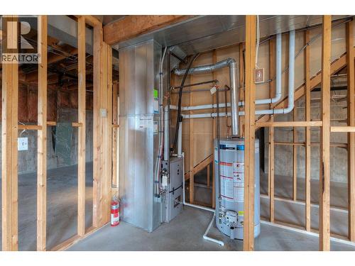 1507 Alta Vista Road, Kelowna, BC - Indoor Photo Showing Basement