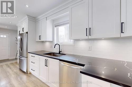76 Ridgevale Drive, Toronto, ON - Indoor Photo Showing Kitchen With Upgraded Kitchen