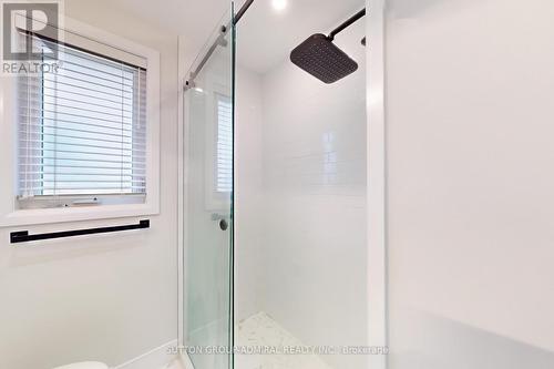 76 Ridgevale Drive, Toronto, ON - Indoor Photo Showing Bathroom