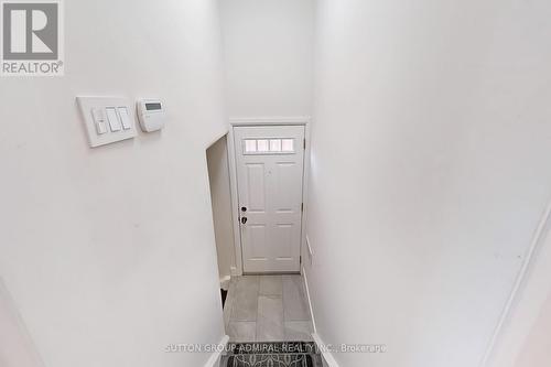 76 Ridgevale Drive, Toronto, ON - Indoor Photo Showing Other Room