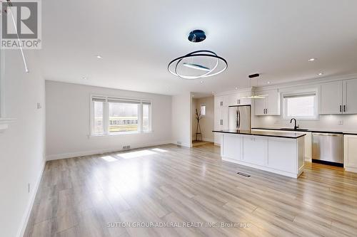 76 Ridgevale Drive, Toronto, ON - Indoor Photo Showing Kitchen