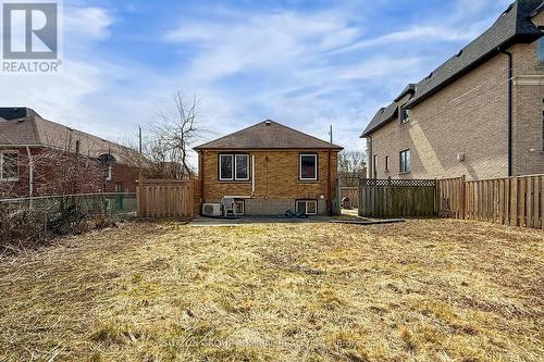 76 Ridgevale Drive, Toronto, ON - Outdoor