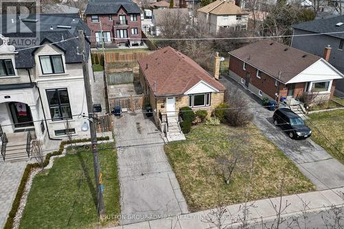76 Ridgevale Drive, Toronto, ON - Outdoor