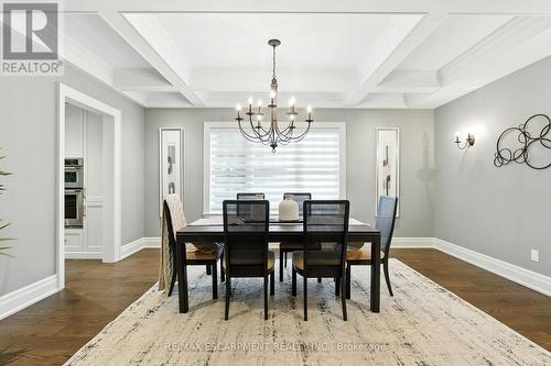 391 Patricia Drive, Burlington, ON - Indoor Photo Showing Dining Room