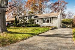 32 PUSEY BOULEVARD  Brantford, ON N3R 2S2