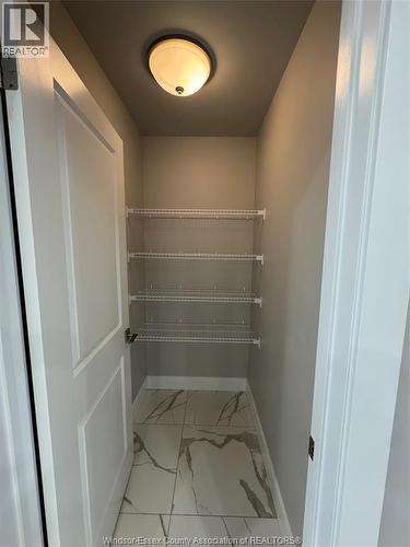 770 Keil Drive South, Chatham, ON - Indoor