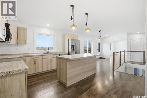 Montrose Acreage, Montrose Rm No. 315, SK - Indoor Photo Showing Kitchen With Upgraded Kitchen