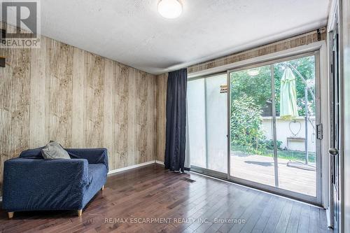 52 Connaught Avenue N, Hamilton, ON - Indoor Photo Showing Other Room