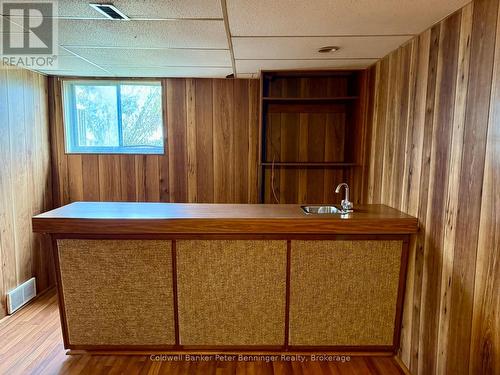 Wet bar - 1030 Yonge Street S, Brockton, ON - Indoor Photo Showing Other Room