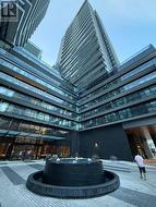 3705 - 127 BROADWAY AVENUE  Toronto, ON M4P 1V4