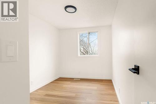 3914 Castle Road, Regina, SK - Indoor Photo Showing Other Room