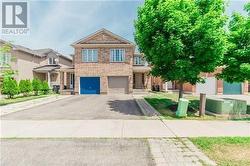 30 LONESTAR CRESCENT  Brampton, ON L7A 2H9