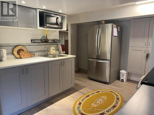 112 Old Varcoe Road, Clarington, ON - Indoor Photo Showing Kitchen