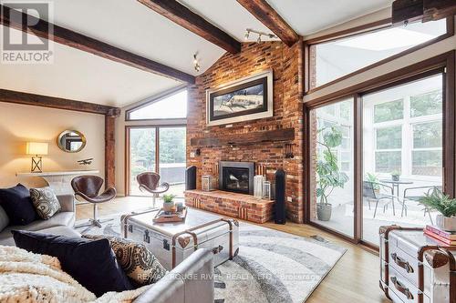 112 Old Varcoe Road, Clarington, ON - Indoor Photo Showing Living Room With Fireplace