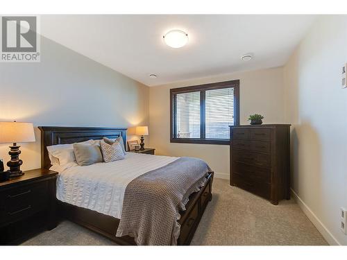 716 Kuipers Crescent, Kelowna, BC - Indoor Photo Showing Bedroom