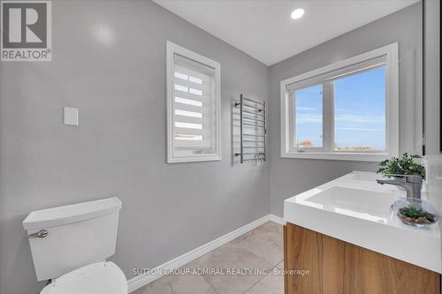 1 - 2600 Glengarry Road, Mississauga, ON - Indoor Photo Showing Bathroom