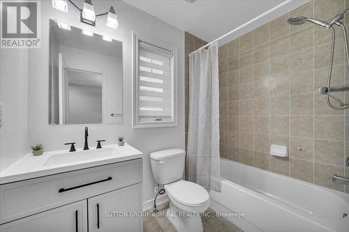 1 - 2600 Glengarry Road, Mississauga, ON - Indoor Photo Showing Bathroom