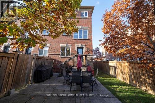 1 - 2600 Glengarry Road, Mississauga, ON - Outdoor