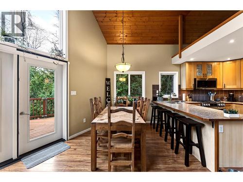 2401 Perrier Lane, Nelson, BC - Indoor Photo Showing Dining Room