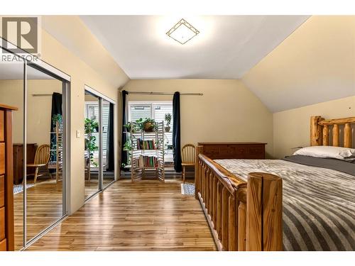 2401 Perrier Lane, Nelson, BC - Indoor Photo Showing Bedroom