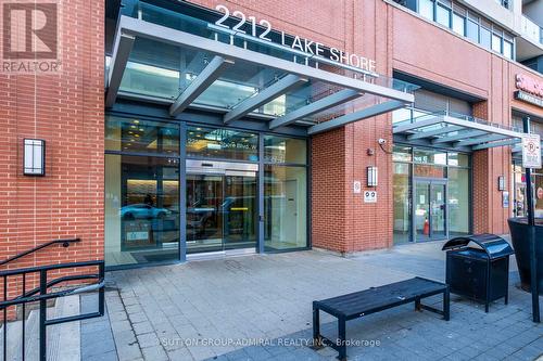 3010 - 2212 Lake Shore Boulevard W, Toronto, ON - Outdoor With Exterior