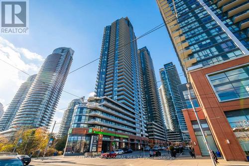 3010 - 2212 Lake Shore Boulevard W, Toronto, ON - Outdoor With Facade