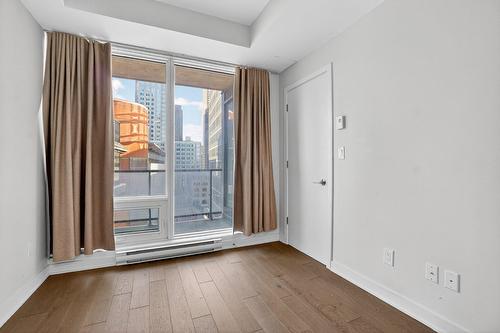 Chambre à coucher - 1509-1188 Rue St-Antoine O., Montréal (Ville-Marie), QC - Indoor Photo Showing Other Room