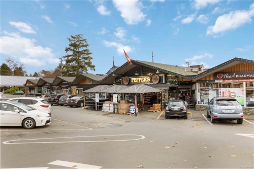 4251 Rossiter Dr, Saanich, BC 