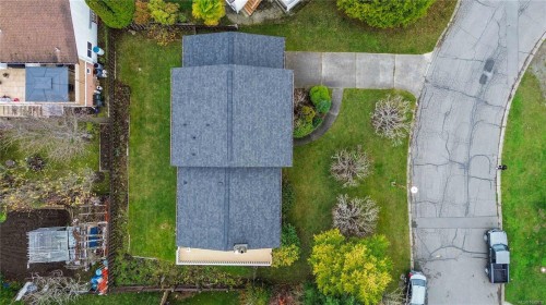 4251 Rossiter Dr, Saanich, BC 