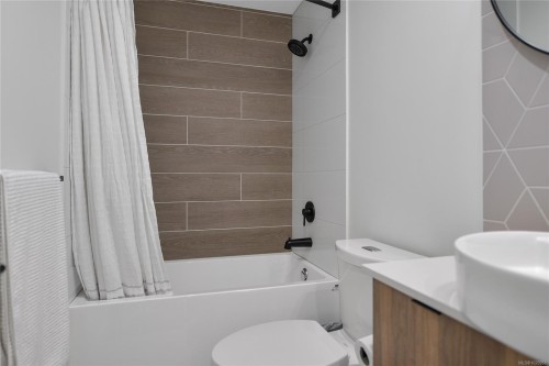 406-1301 Hillside Ave, Victoria, BC - Indoor Photo Showing Bathroom
